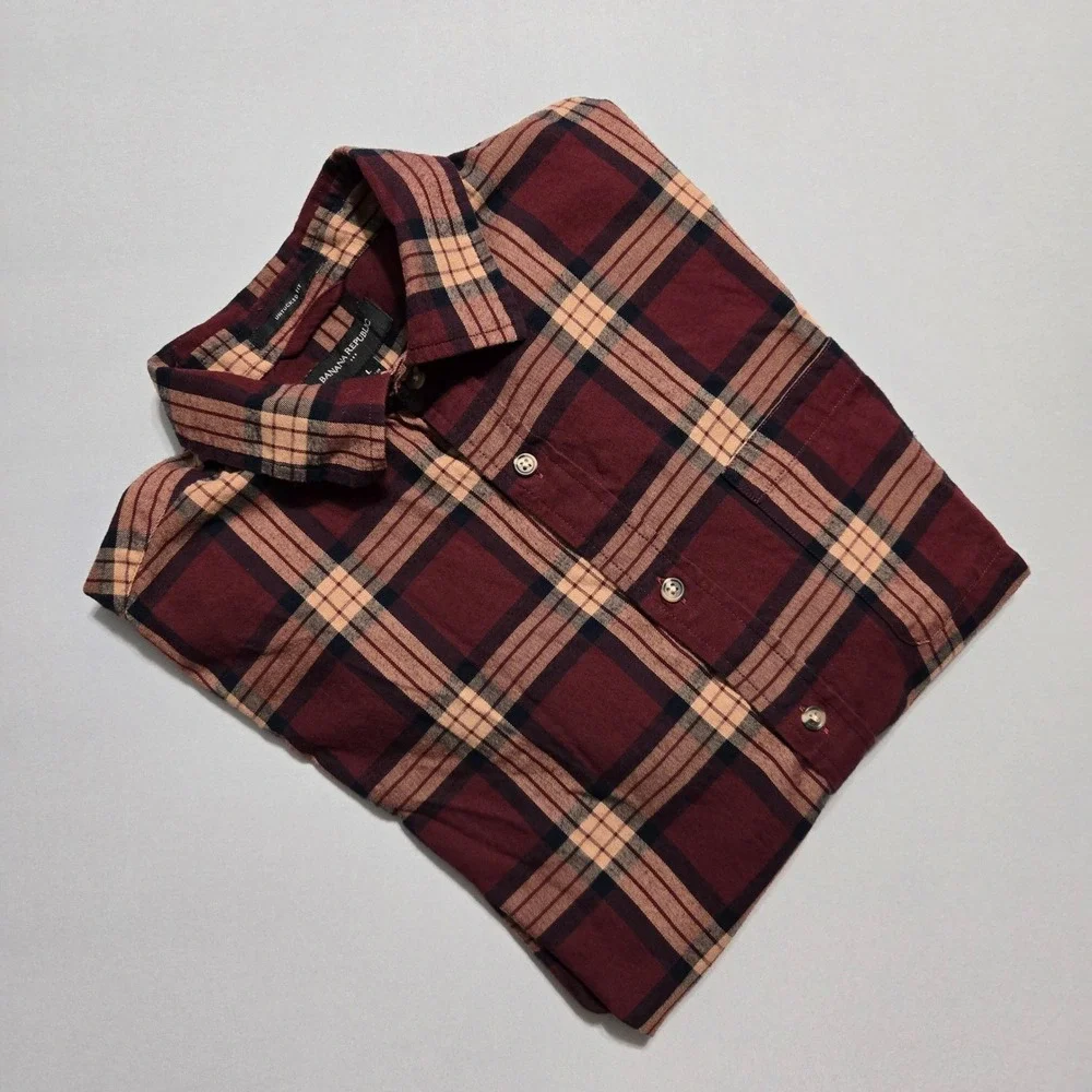 Banana Republic Shirt Mens Large Burgundy Plaid Untucked Fit Button Cotton